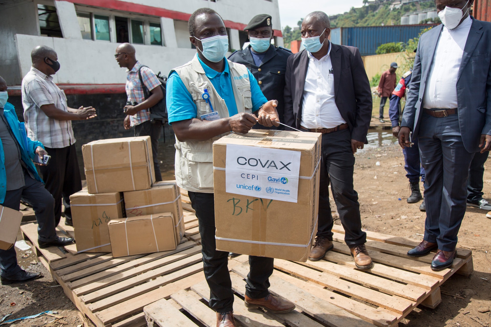 Covax: Unternehmen und Philanthropen setzen Zeichen der Solidarität
